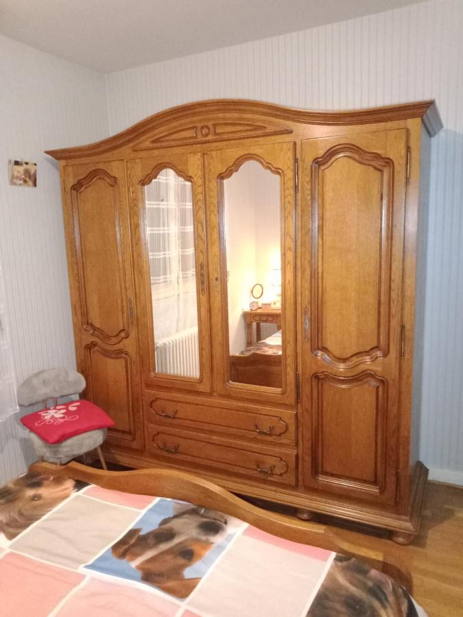Maison Entiere Avec Parking, Garage Et Jardin Монлюсон Екстер'єр фото